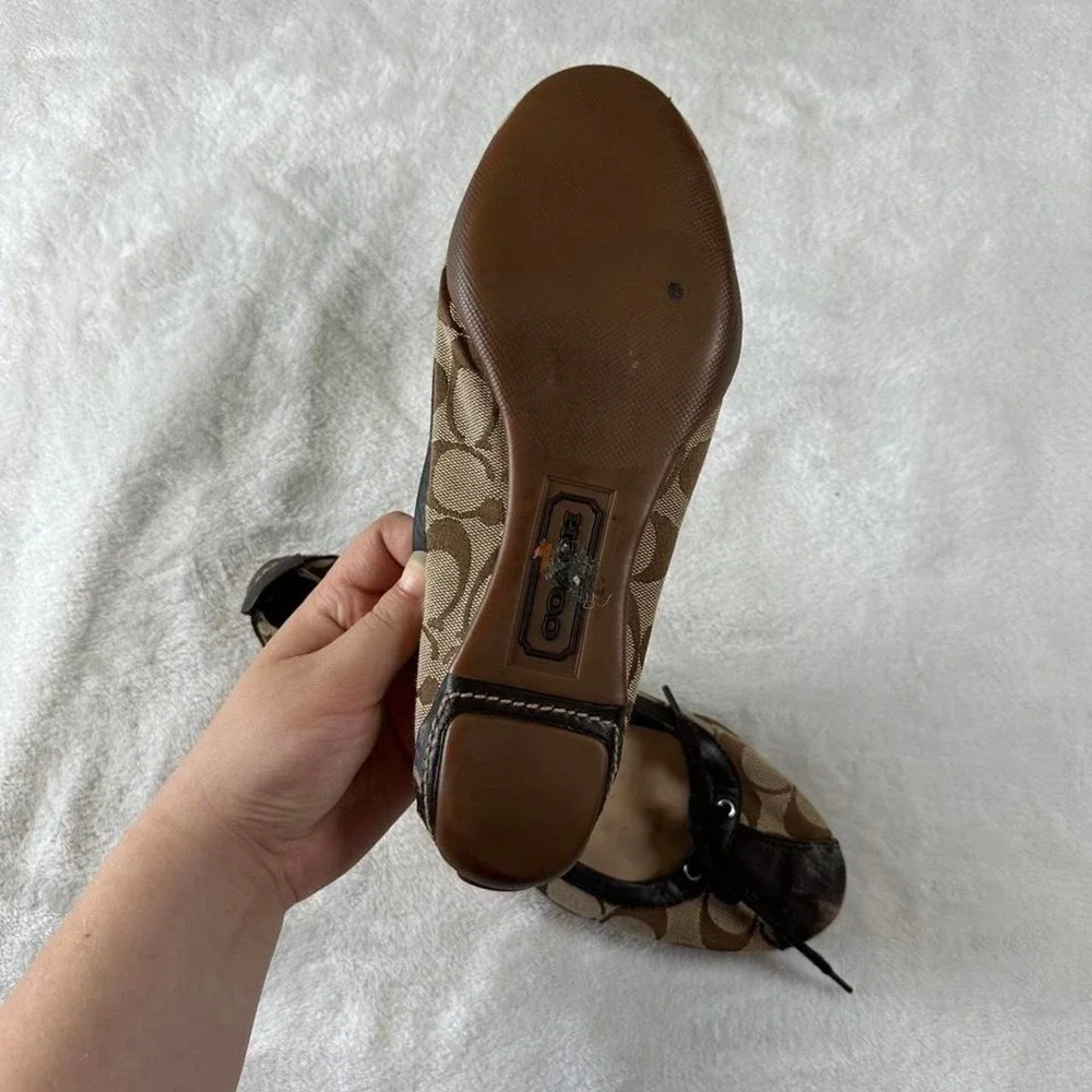 Coach Jenilee signature brown ballet flats leather detailing y2k office siren